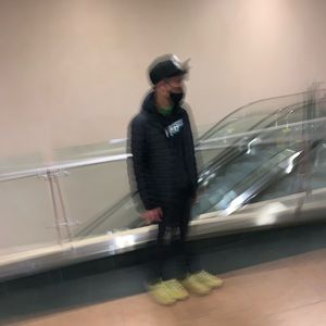 Meet your Posher, Jean